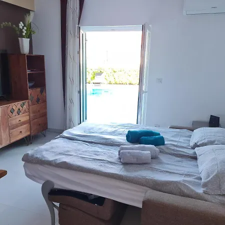 My Paradies - 1**** *