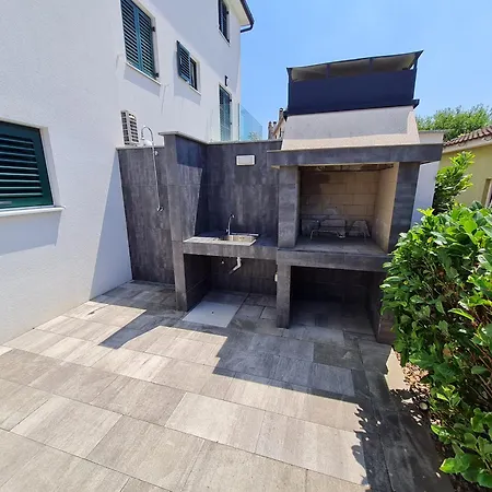 My Paradies - 1**** *