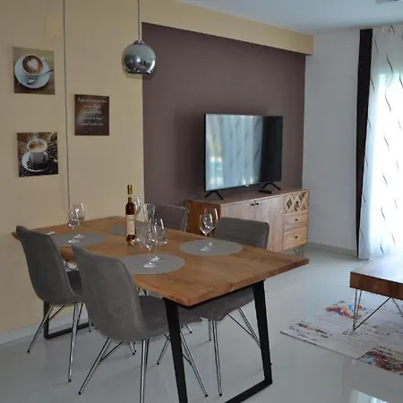 My Paradies - 1**** דירה